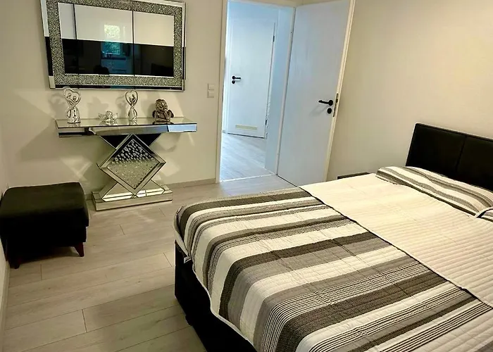 Flexible, Schoene Und Gut Aussehende Feriensuite